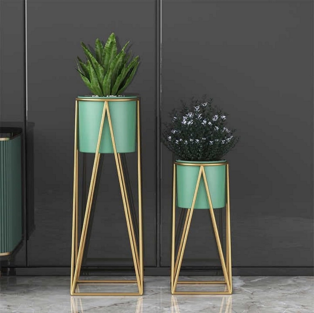 Metal Plant Stand