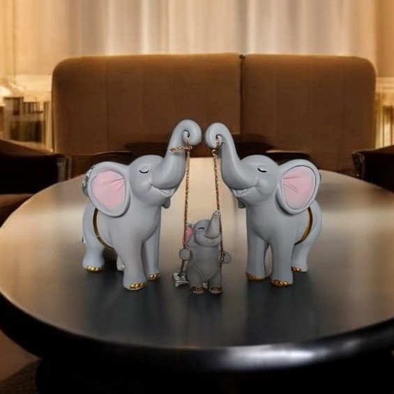 Elephant:The Eternal Playmates