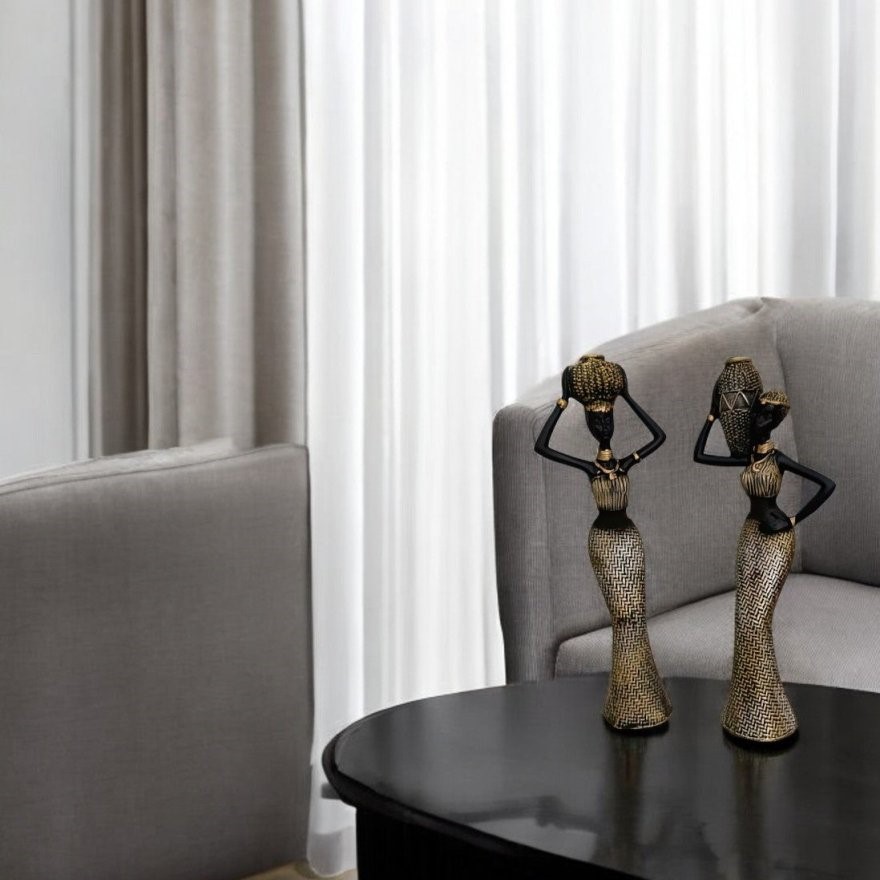 African Lady statute - Image 5