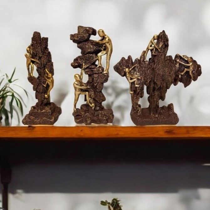 The Rock Stone Man:Boundless Stone Climb Table Decor